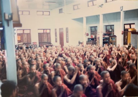 ミャンマー アマラプラ・マハーガンダヨン僧院/大長老の弟子比丘サンガ