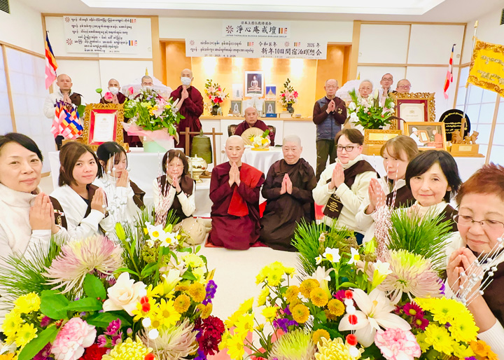 淨心庵戒壇堂に於いて